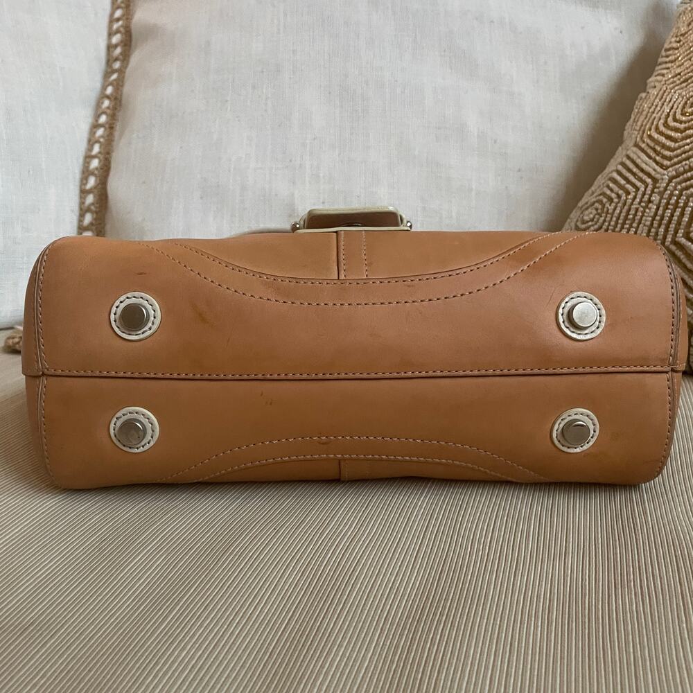 Vintage Coach Soho Buckle Flap 6692 | Tan Ivory Vachetta Leather Y2K - Picture 8 of 15